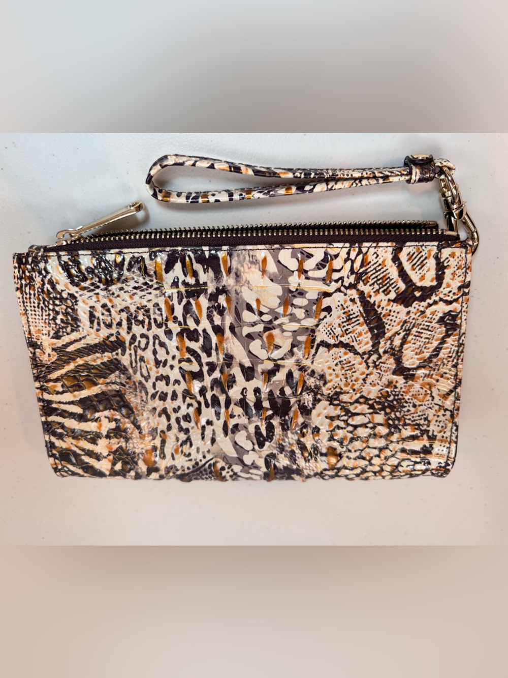 Brahmin Daisy Wristlet in Evolved Melbourne - Picture 3 of 6